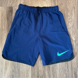 Nike Dri-Fit Shorts - S/M